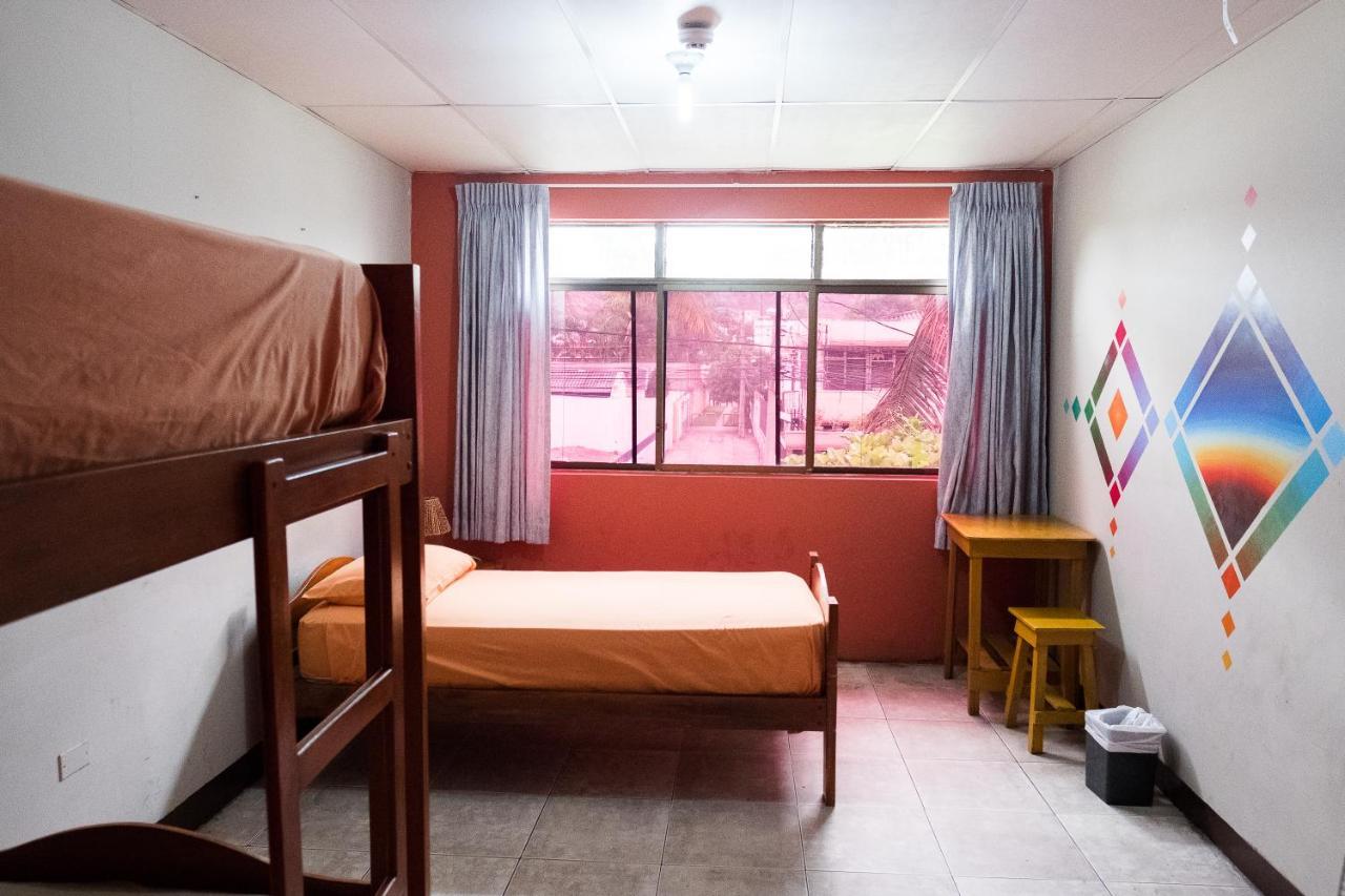 Hostel Nucapacha Guayaquil Exterior foto