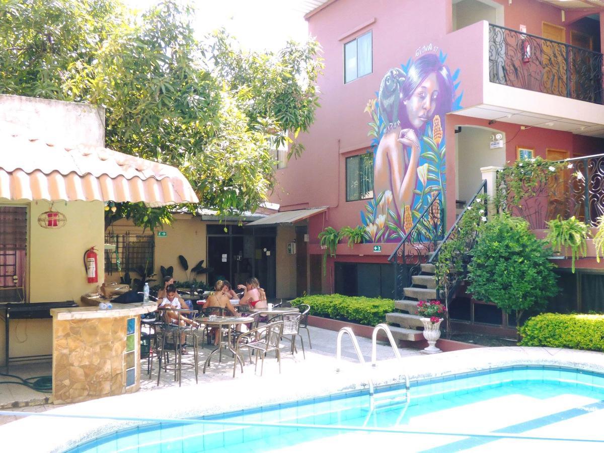 Hostel Nucapacha Guayaquil Exterior foto